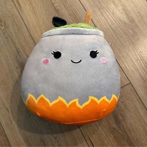 Squishmallow Johanna The Witches Brew Cauldron - Picture 1 of 8